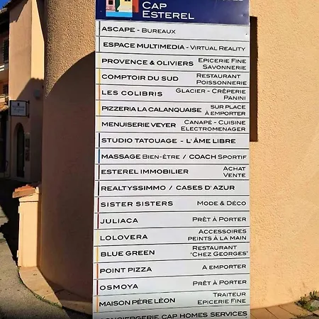 Studio Refait A Neuf Vue Esterel Partielle Mer Apartment