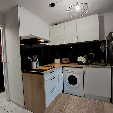Studio Refait A Neuf Vue Esterel Partielle Mer Saint-Raphael (Var)